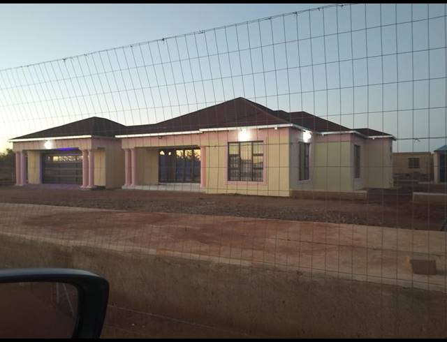 3 BEDROOM HOUSE FOR SALE IN JILONGO